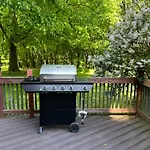 Weekend Getaway, Family Vacation Comfort Cabin